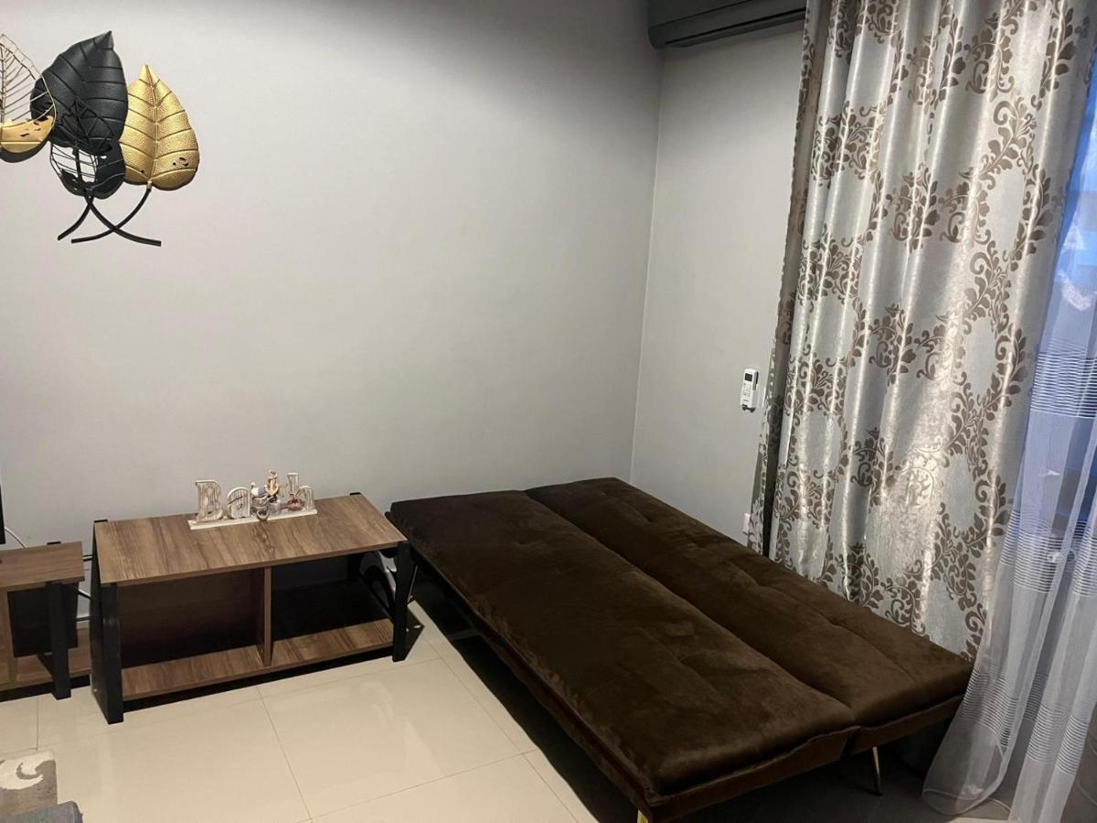 Beachside Studio Mamaia Nord Apartment Năvodari Екстериор снимка